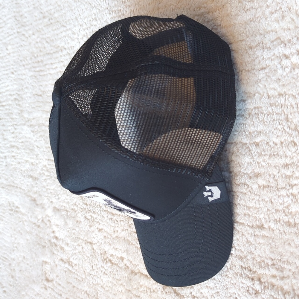Goorin Bros Bestie Dog Animal Farm Snapback Trucker Hat - Picture 3 of 6